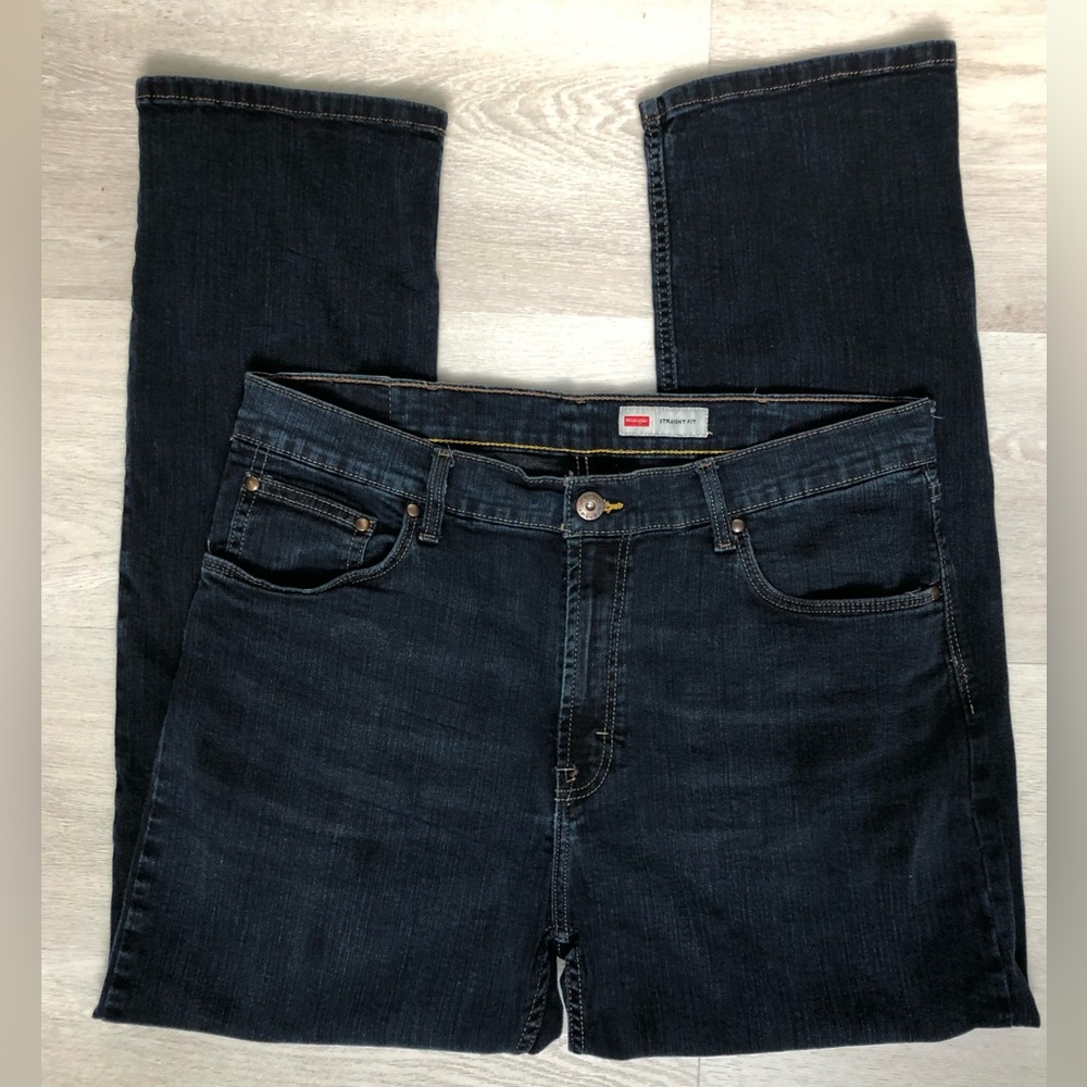 Men’s Wrangler Straight Fit Denim Jeans Size 36x30